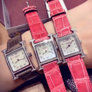 Alternative view of Hermès